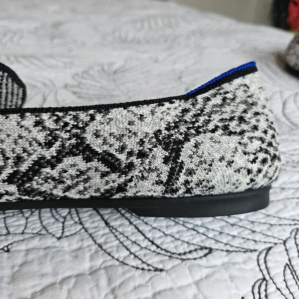 EUC Rothy’s White Python Snake Almond Loafers Flats Black Size 9
